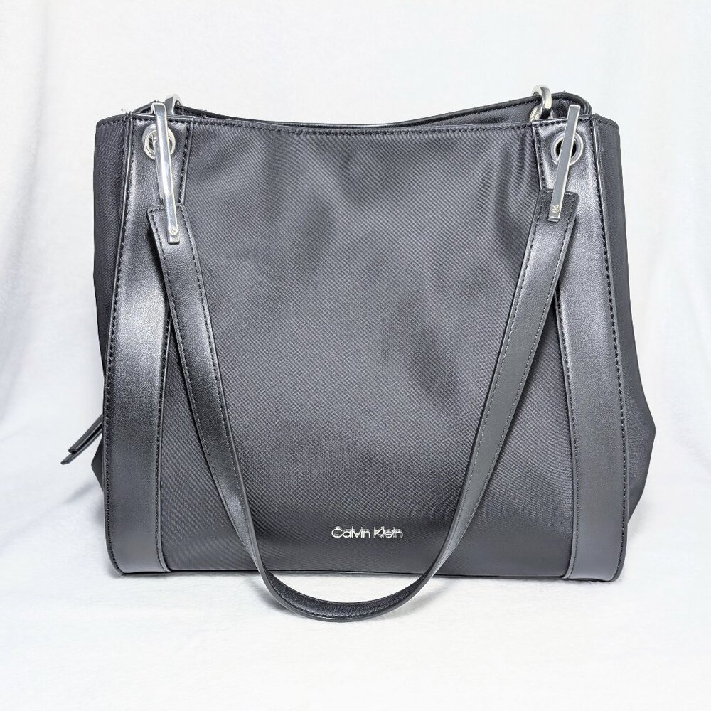 Calvin Klein Reyna Novelty Triple Compartment Shoulder Bag NWOT